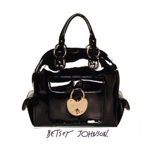 ❤️SOLD❤️ Betsey Johnson Patent Heart Lock Satchel
